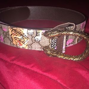 Gucci belt (limited addition)